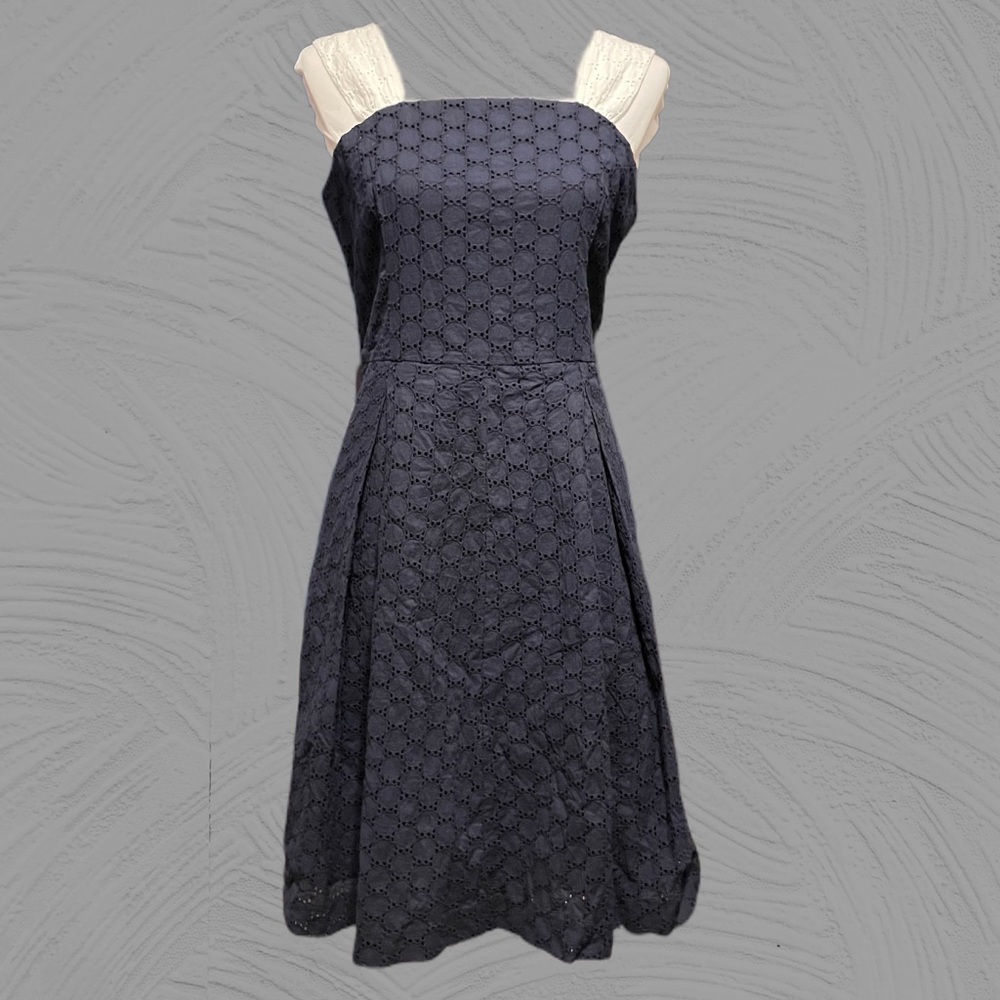 Duffield Lane Navy Eyelet Lace Dress – NWT